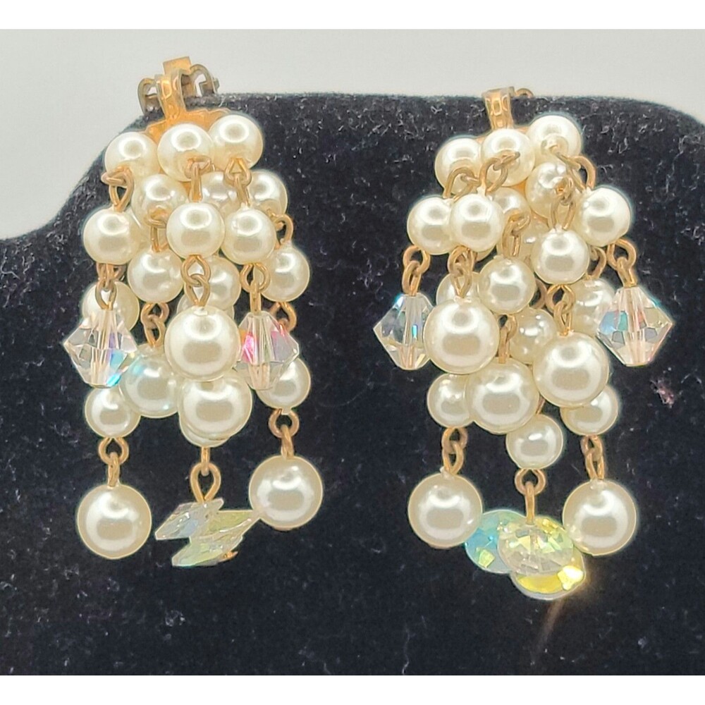 Vintage Faux Pearl Grape Cluster Dangling Clip On Earrings